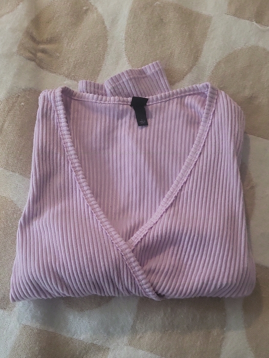 wild fable Tops - Pre-loved Ribbed Longsleeve Lavendar Crop Top